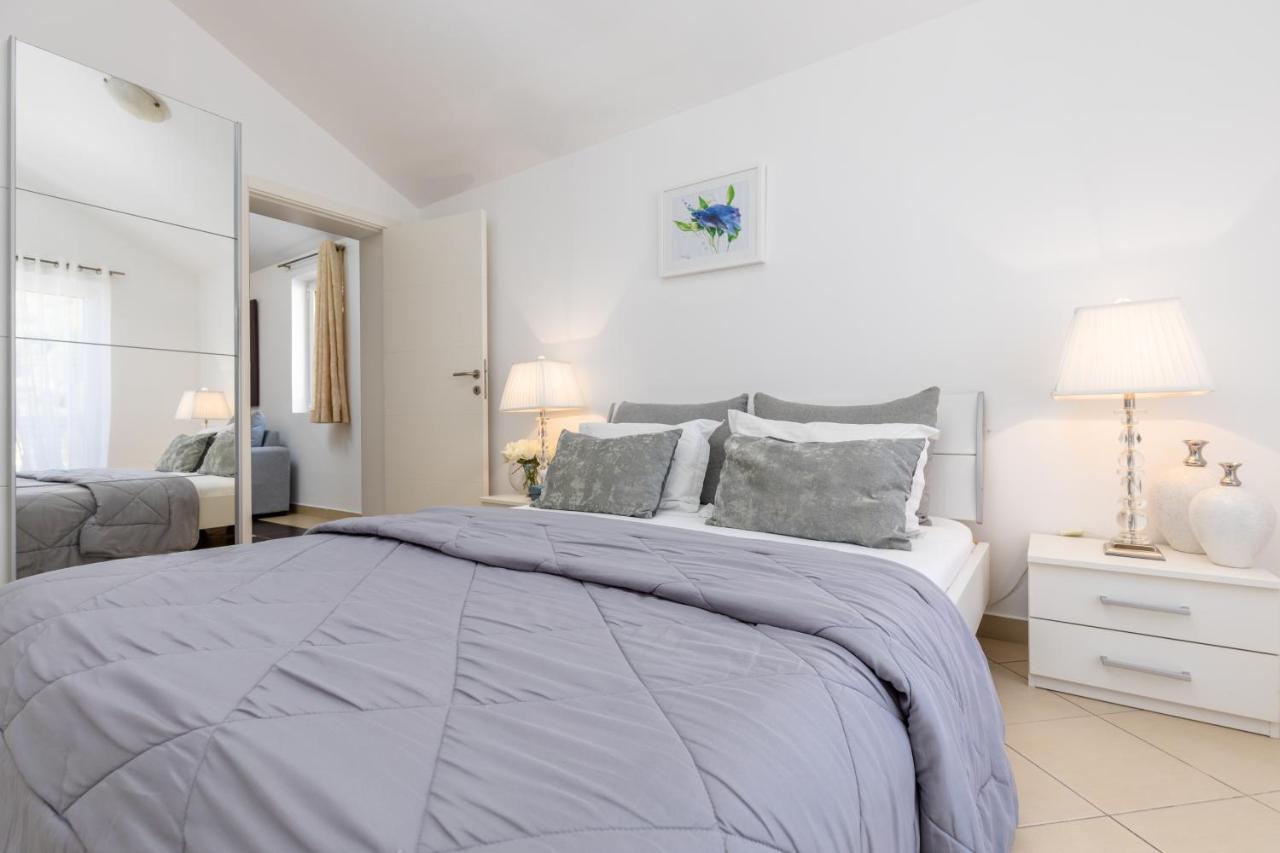 Elegance Duplexes By Monte Aria تْشيرسيك نوفي المظهر الخارجي الصورة